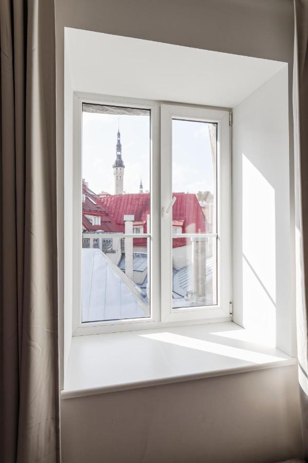 Old Town - Viru * Tallinn